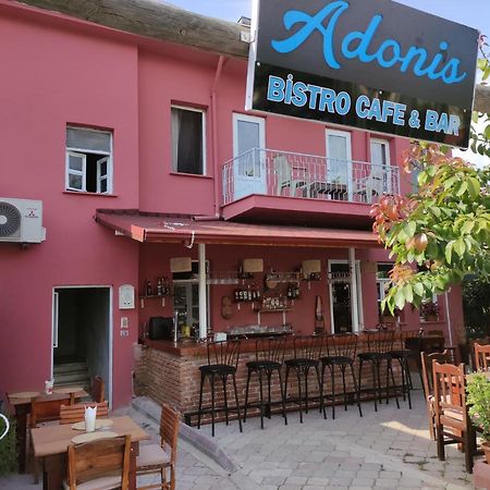 Adonis Bistro Cafe Bar Hostel Фетие Екстериор снимка